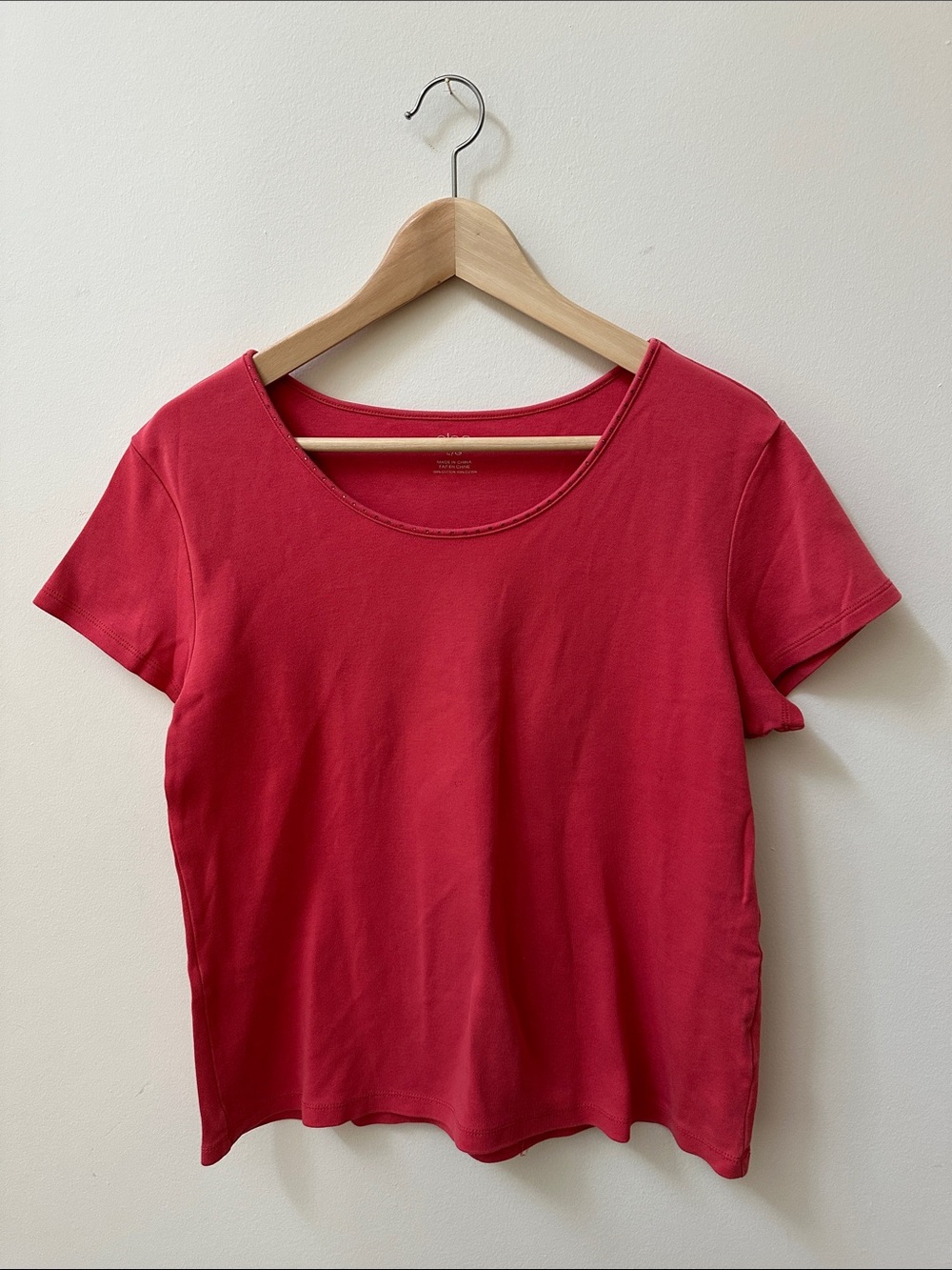 Cleo Scoop Neck Short Sleeve Tee